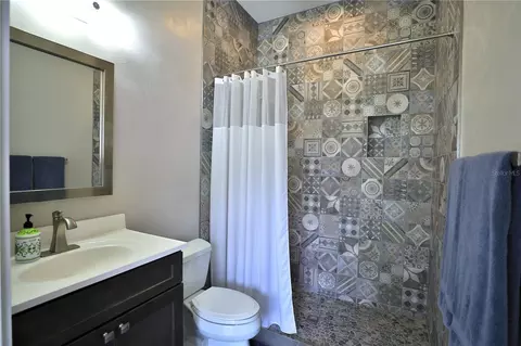 Bath - 8410 NE 155th Ave, Williston, FL 32696 photo 5 of 6