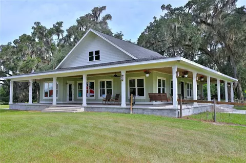 Exterior - 8410 NE 155th Ave, Williston, FL 32696 photo 1 of 27