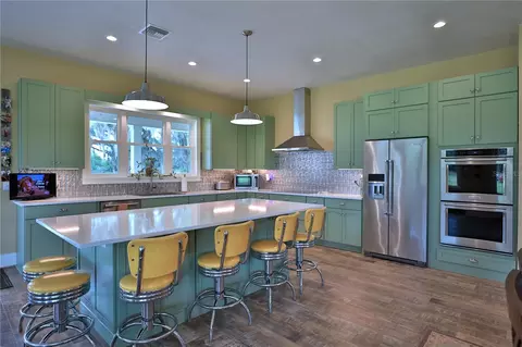 Kitchen - 8410 NE 155th Ave, Williston, FL 32696 photo 6 of 8
