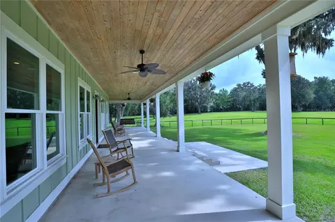 Exterior - 8410 NE 155th Ave, Williston, FL 32696 photo 6 of 27