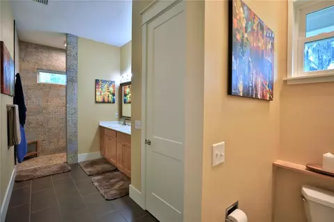 Bath - 8410 NE 155th Ave, Williston, FL 32696 photo 1 of 6