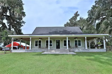 Exterior - 8410 NE 155th Ave, Williston, FL 32696 photo 2 of 27