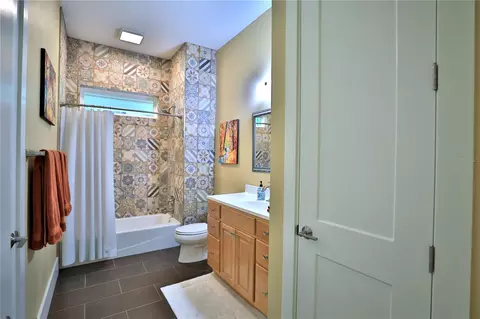 Bath - 8410 NE 155th Ave, Williston, FL 32696 photo 3 of 6