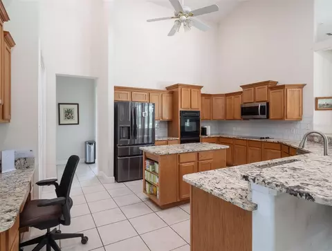 Kitchen - 1500 NW 114th Loop, Ocala, FL 34475 photo 2 of 2