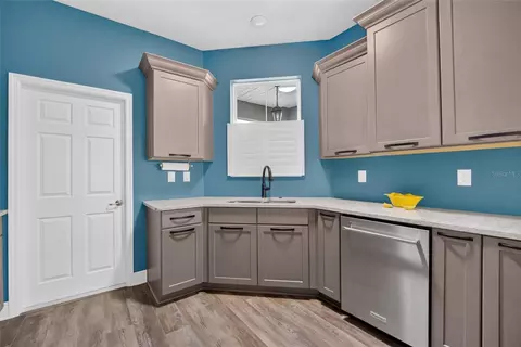 Kitchen - 10410 SW 96th Loop, Ocala, FL 34481 photo 3 of 4