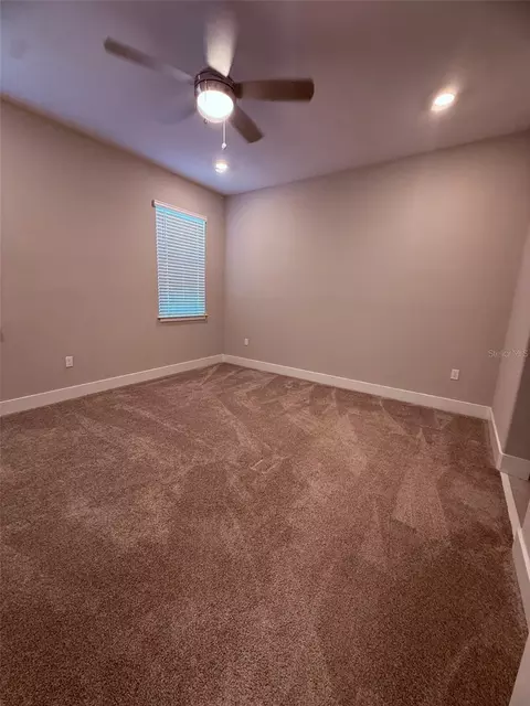 Bedroom - 5437 NW 34th St, Ocala, FL 34482 photo 2 of 3