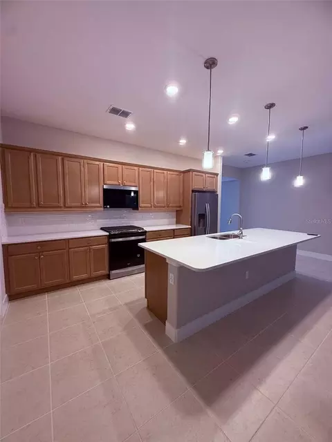 Kitchen - 5437 NW 34th St, Ocala, FL 34482 photo 2 of 2