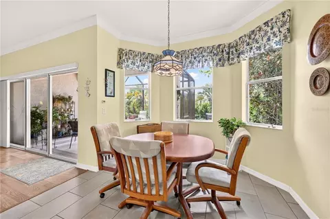 Dining - 10055 SW 90th Loop, Ocala, FL 34481 photo 2 of 5