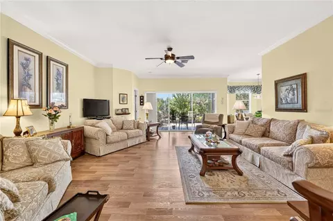 Living - 10055 SW 90th Loop, Ocala, FL 34481 photo 2 of 4