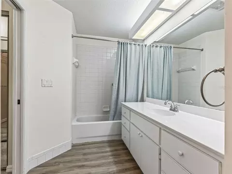 Bath - 7867 SW 115th Loop, Ocala, FL 34476 photo 2 of 3