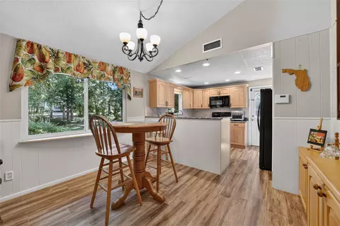Dining - 500 SW 43rd Pl, Ocala, FL 34471 photo 1 of 3