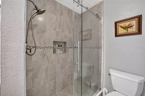 Bath - 500 SW 43rd Pl, Ocala, FL 34471 photo 3 of 3