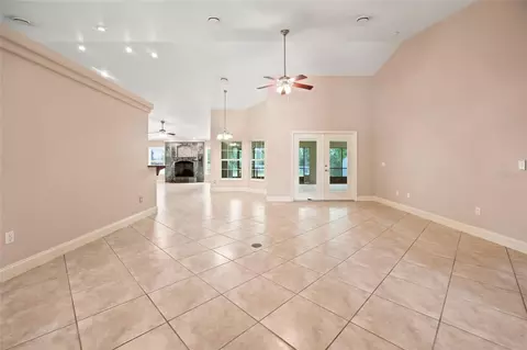 Living - 5259 SE 38th St, Ocala, FL 34480 photo 2 of 12
