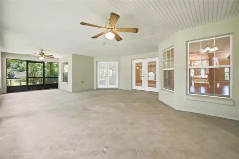Exterior - 5259 SE 38th St, Ocala, FL 34480 photo 5 of 7