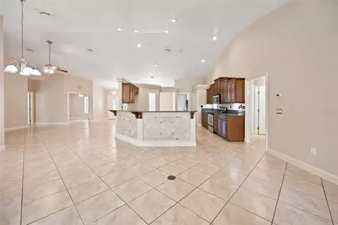 Living - 5259 SE 38th St, Ocala, FL 34480 photo 9 of 12