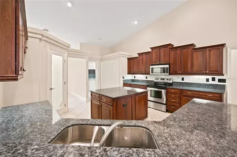 Kitchen - 5259 SE 38th St, Ocala, FL 34480 photo 7 of 7