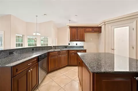 Kitchen - 5259 SE 38th St, Ocala, FL 34480 photo 2 of 7