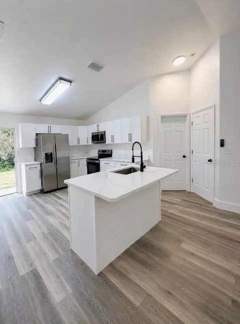 Kitchen - 28 Locust Dr, Ocala, FL 34472 photo 3 of 3