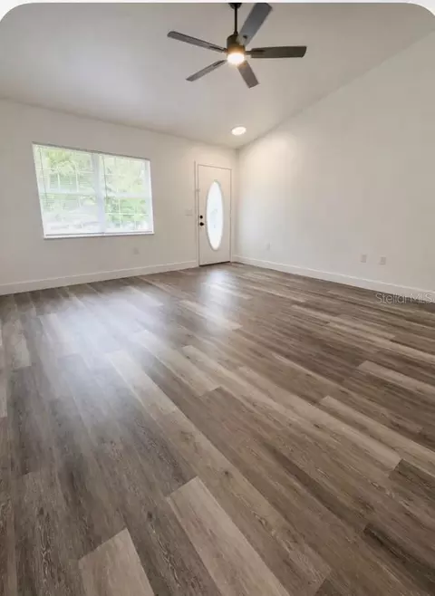 Living - 28 Locust Dr, Ocala, FL 34472 photo 3 of 4