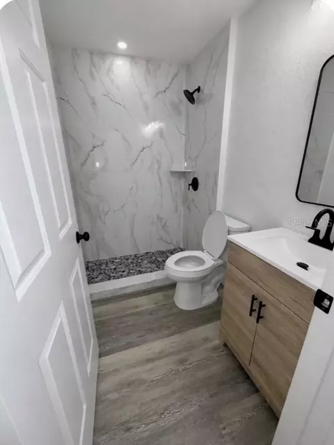 Bath - 28 Locust Dr, Ocala, FL 34472 photo 1 of 3