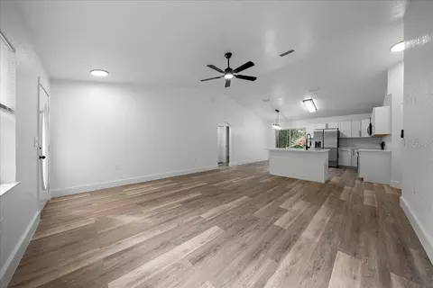 Living - 28 Locust Dr, Ocala, FL 34472 photo 3 of 6