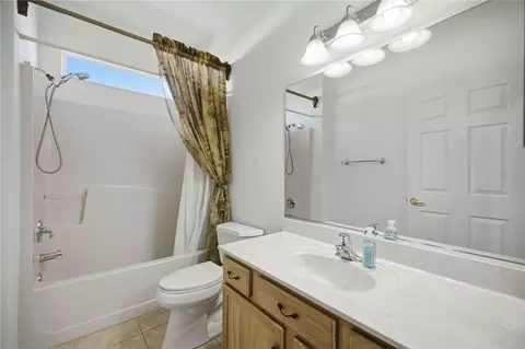 Bath - 9211 SE 130th Loop, Summerfield, FL 34491 photo 3 of 3