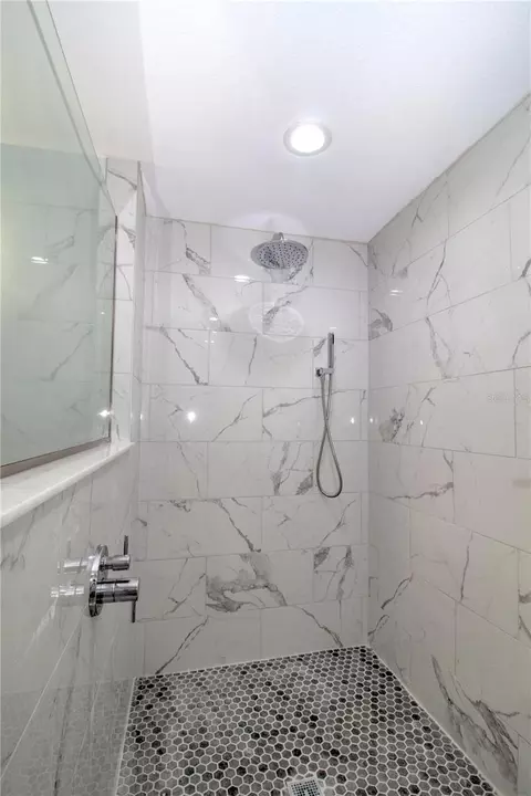 Bath - 5360 SW 86th Ln, Ocala, FL 34476 photo 4 of 6