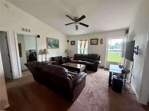 Living - 16 Willow Run Dr, Ocala, FL 34472 photo 5 of 5