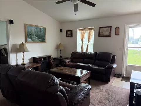 Living - 16 Willow Run Dr, Ocala, FL 34472 photo 3 of 5