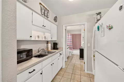 Entry Way - 3174 SE 6th Pl, Ocala, FL 34471 photo 5 of 5