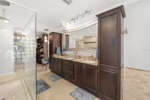 Bath - 2023 SE Laurel Run Dr, Ocala, FL 34471 photo 2 of 7