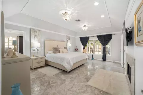 Bedroom - 2023 SE Laurel Run Dr, Ocala, FL 34471 photo 1 of 8