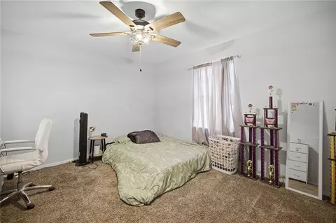 Bedroom - 6550 SE 88th St, Ocala, FL 34472 photo 3 of 6