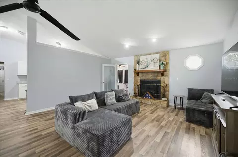 Living - 6550 SE 88th St, Ocala, FL 34472 photo 1 of 2