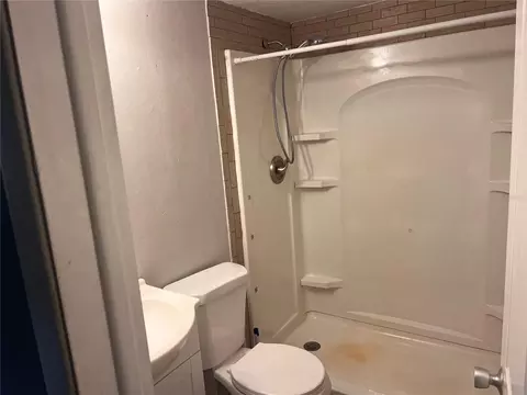 Bath - 4511 E Bahia Ln, Hernando, FL 34442 photo 3 of 3