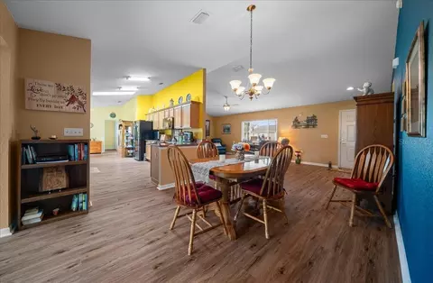 Dining - 11675 SW 140th Loop, Dunnellon, FL 34432 photo 3 of 4