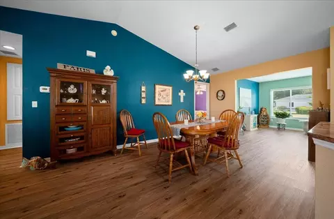 Dining - 11675 SW 140th Loop, Dunnellon, FL 34432 photo 1 of 4