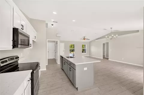 Entry Way - 13 Pecan Drive Loop, Ocala, FL 34472 photo 3 of 4