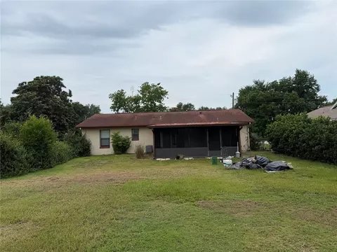 Exterior - 11 Pine Circle Ln, Ocala, FL 34472 photo 3 of 4