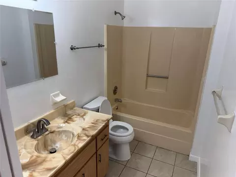 Bath - 11 Pine Circle Ln, Ocala, FL 34472 photo 2 of 4