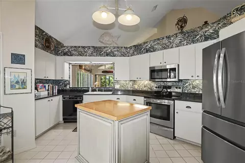 Kitchen - 1930 SE Clatter Bridge Rd, Ocala, FL 34471 photo 1 of 2