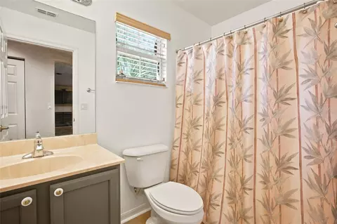Bath - 8034 SW 81st Loop, Ocala, FL 34476 photo 1 of 4