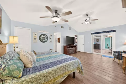 Bedroom - 7121 SW 113th Loop, Ocala, FL 34476 photo 1 of 5