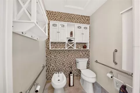 Bath - 7121 SW 113th Loop, Ocala, FL 34476 photo 8 of 10