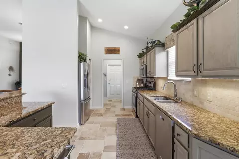 Kitchen - 1096 W Diamond Shore Loop, Hernando, FL 34442 photo 2 of 7