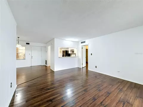 Living - 2837 NE 3rd St #103, Ocala, FL 34470 photo 4 of 9