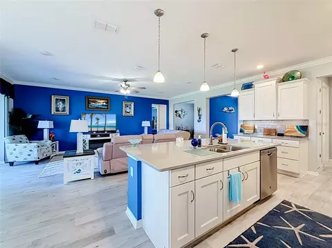 Kitchen - 9030 SW 106th Ave, Ocala, FL 34481 photo 6 of 9