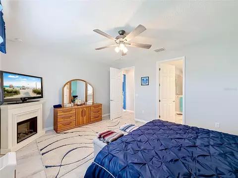 Bedroom - 9030 SW 106th Ave, Ocala, FL 34481 photo 3 of 9
