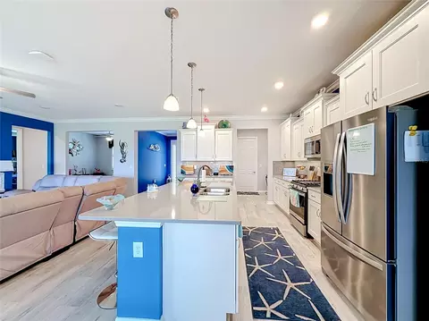 Kitchen - 9030 SW 106th Ave, Ocala, FL 34481 photo 7 of 9