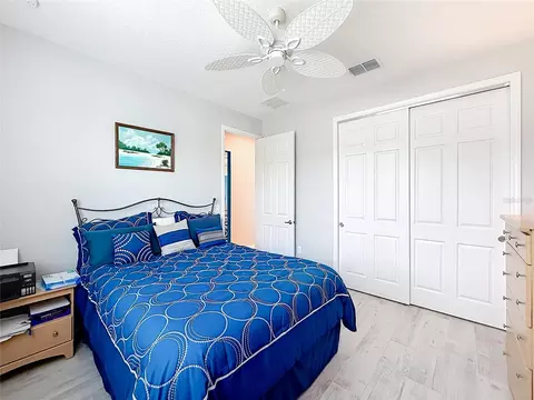 Bedroom - 9030 SW 106th Ave, Ocala, FL 34481 photo 6 of 9